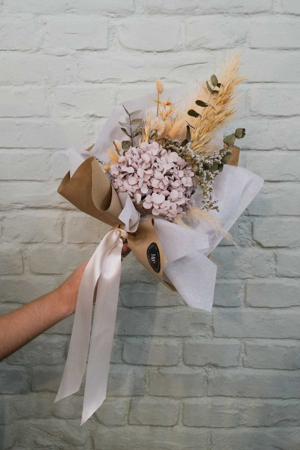 Ilay Dried Flower Bouquet